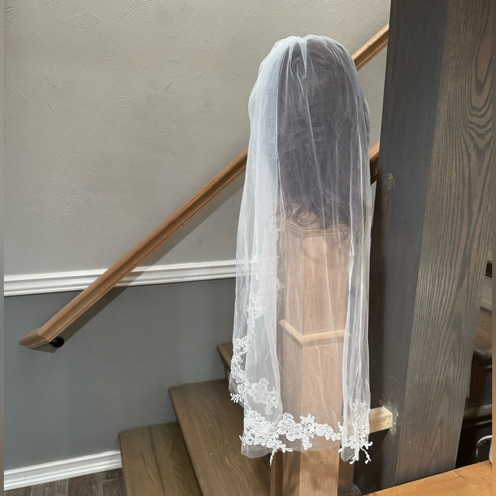 Veil​​ - Picture 2 of 10
